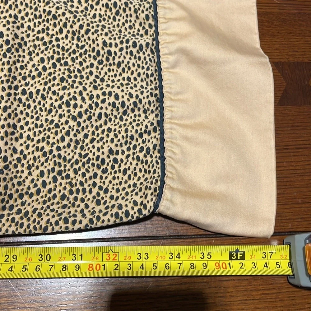 ROYAL SATEEN 2 king Pillow Cases. 100% Egyptian Cotton. ISRAEL. Animal print